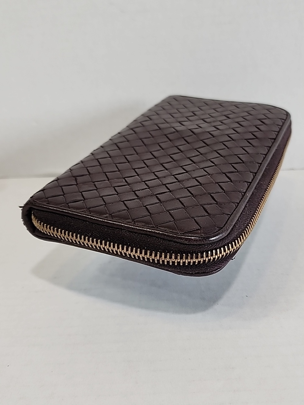 Bottega Veneta Round Long Wallet Intrecciato Dark Brown Leather Zippy Wallet! - Picture 8 of 16